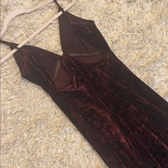 FREE PEOPLE Elegant Velvet Dress in Rich BURGUNDY NWOT - Picture 15 of 16